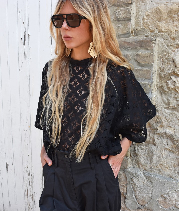 Top ABBIE guipure noire